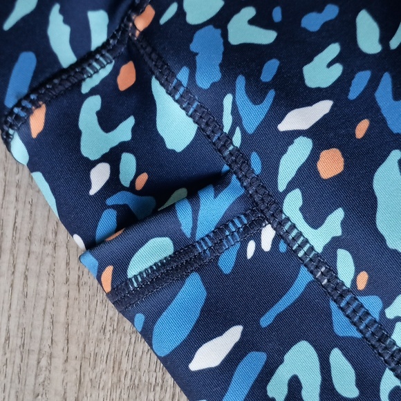 Land end exercise cheetah print pants size large in women's - Picture 9 of 9